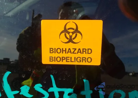 2007 Nissan Versa 1.8S z USA, uszkodzony, nr VIN 3N1BC13E27L447586